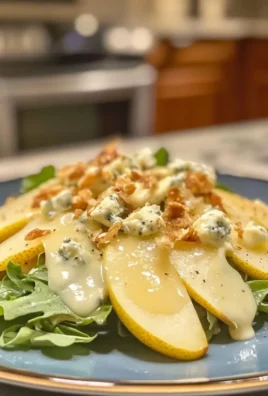 Pear Gorgonzola Salad
